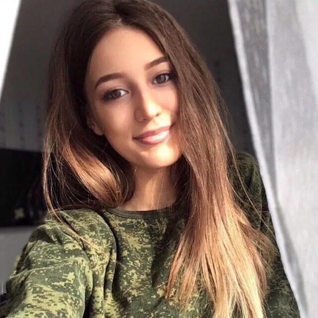Россиянки в военной форме. Юкрейниан герл. Alice tarasenko алиса тарасенко модель 18. Обыкновенные русские женщины. Юкрейниан герл.