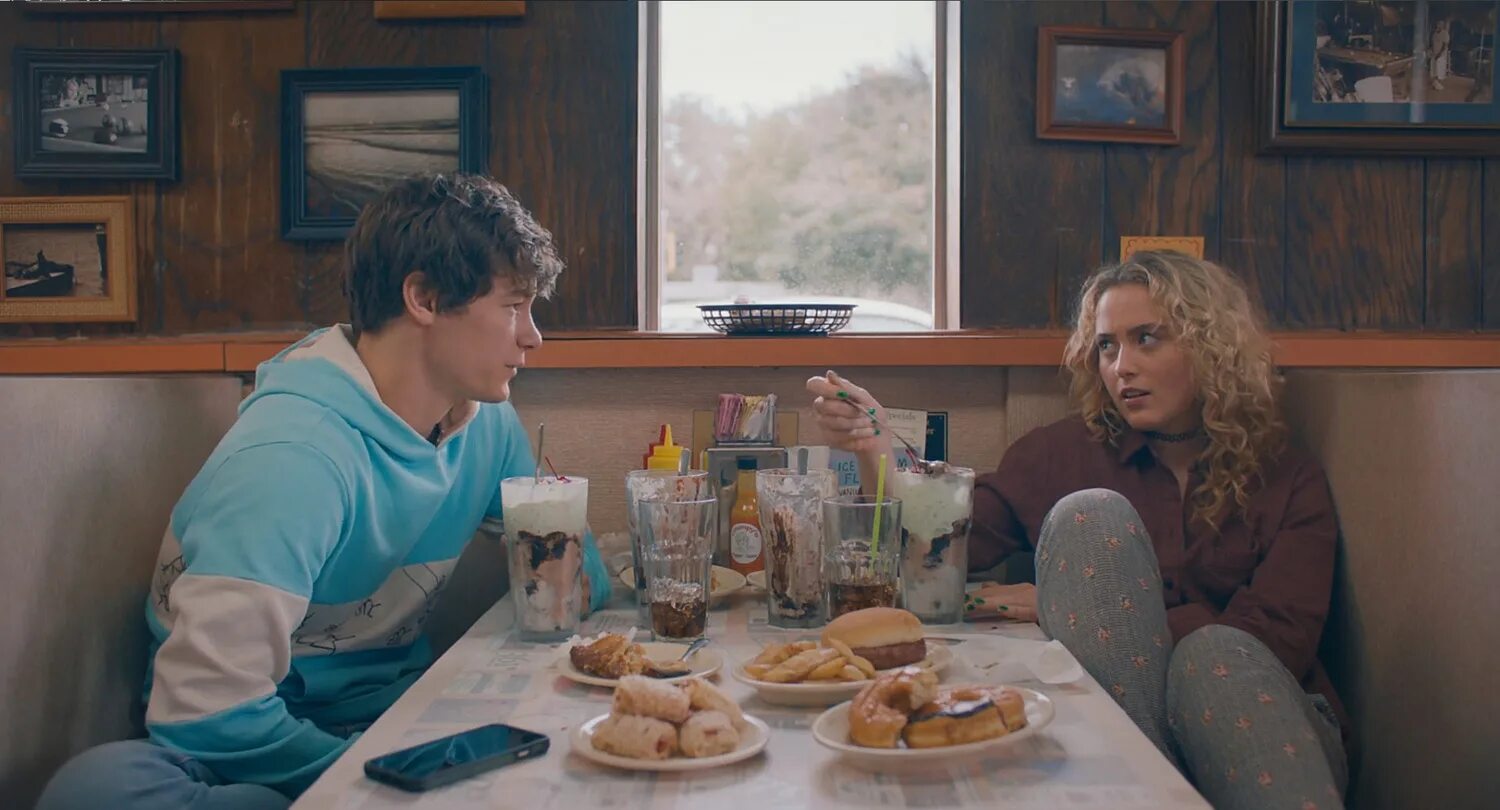 карта идеальных вещей. карта идеальных вещей. карта идеальных вещей. картограф мем. карта совершенных мгновений фильм 2021.