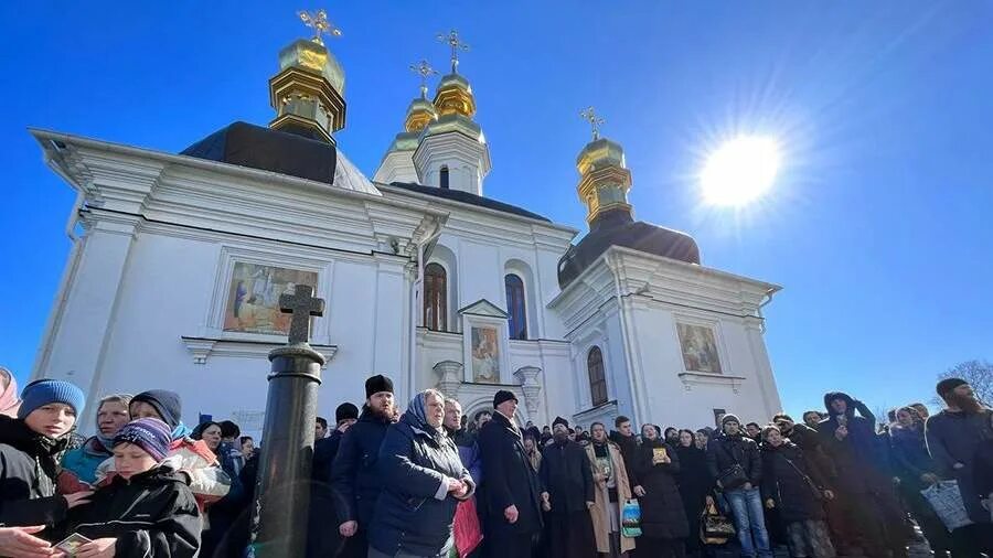 Происходящее в киево печерской лавре. Происходящее в киево печерской лавре. Мощи киево-печерской лавры. Священники киево-печерской лавры. Киев).