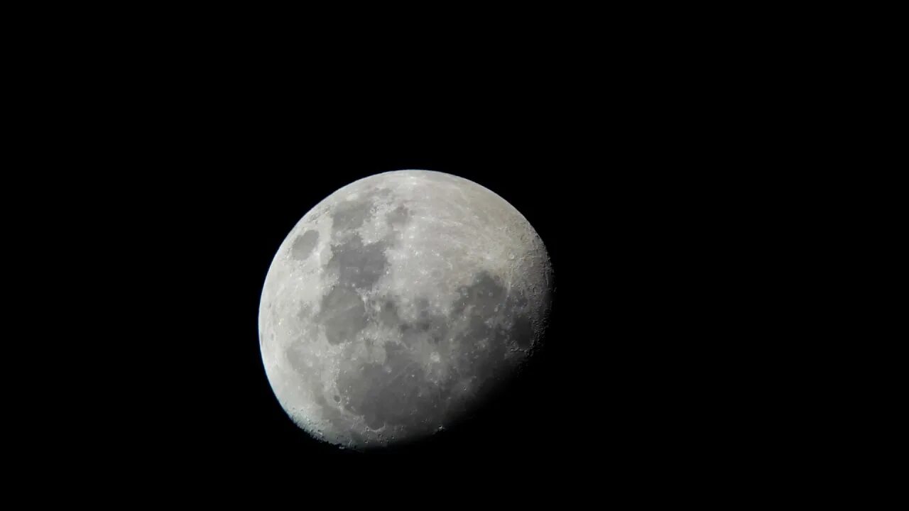 7 апреля луна. Третий день третьей Луны в Японии. Moon 48-28.