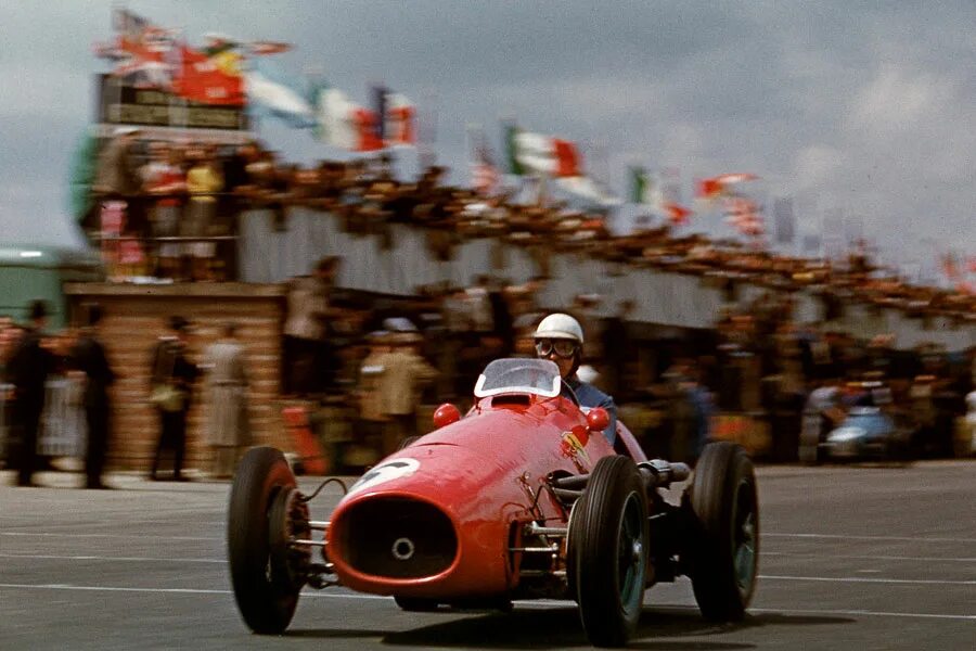 Нино фарина. Альберто аскари 1952. Ferrari 500 f1. Ferrari 500 f2 1952. F1 Ferrari 1952.