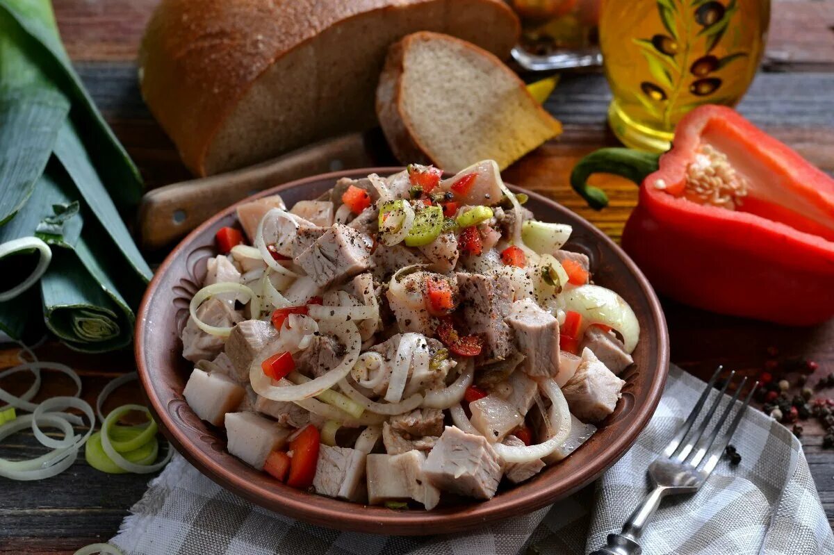 Турли еттер. Салат деревенский. Салат мясной. Деревенский мясной салат