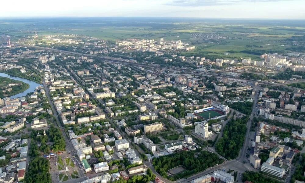 Площадь среднего города. Средний город. Малый средний город. Юровск город. Среднекамск город.