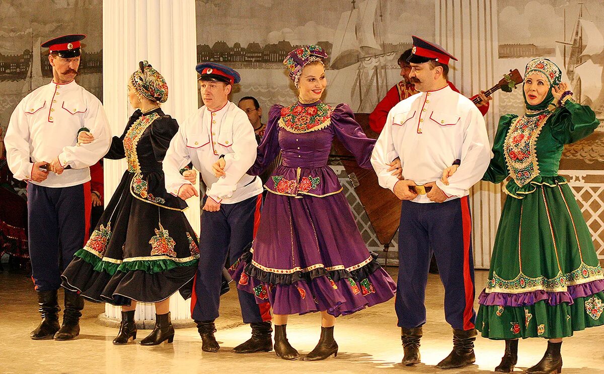 Русский народный танец барыня. Ансамбль молодость спб. Узбекский танец ансамбль юность. Детский коллектив народного танца. Народные танцы фольклор.