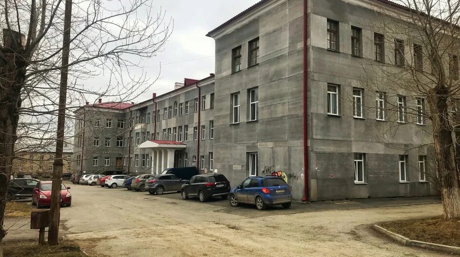 Полевской больница южная. Коммунистическая детская поликлиника. Детская поликлиника ленина 1 полевской. Цгб полевской. Полевской больница.