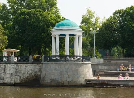 Горький в парке горького 2024