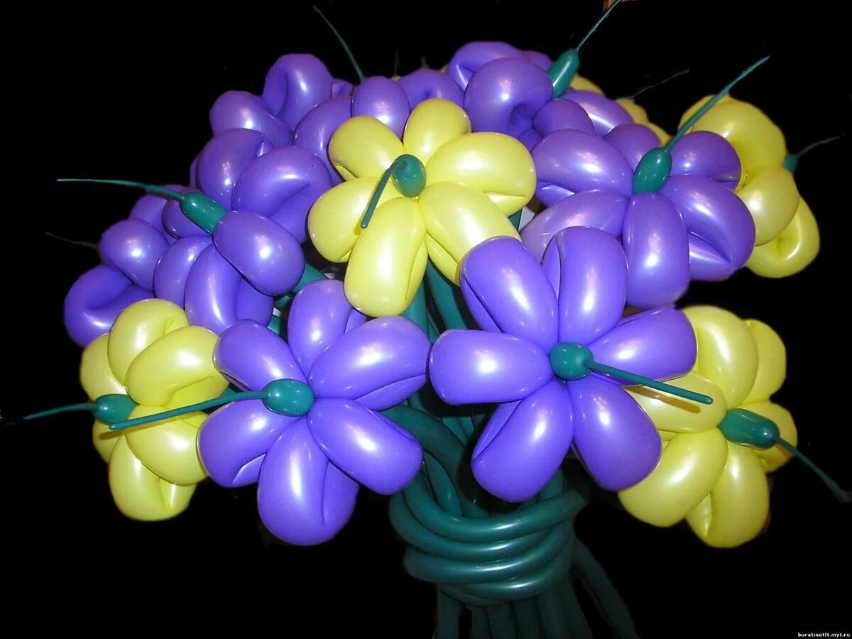 Букет шарами своими руками. Цветы из шаров. Букет из воздушных шариков. Цветы из шариков воздушных. Цветы из шариков для моделирования.