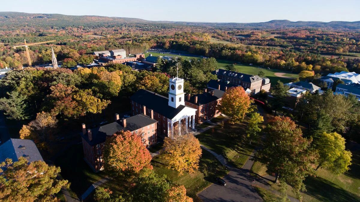 Amherst university acceptance rate. Амхерст колледж. amherst massachusetts. амхерст колледж в нью-йорке. амхерст университет.