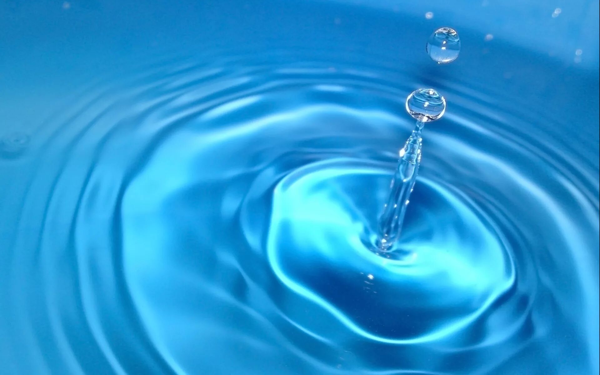 Вода нового поколения. Вода фон. Фон для презентации вода. Капля воды. Капля чистой воды.