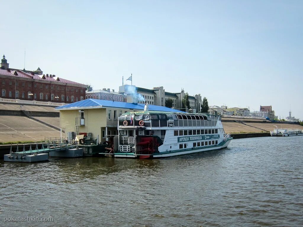 Прогулки на теплоходе в нижнем новгороде. Речные прогулки в Нижнем Новгороде. Нижний Новгород набережная с теплоходами. Прогулка на теплоходе Нижний Новгород. Нижний Новгород прогулки по Волге 2022.