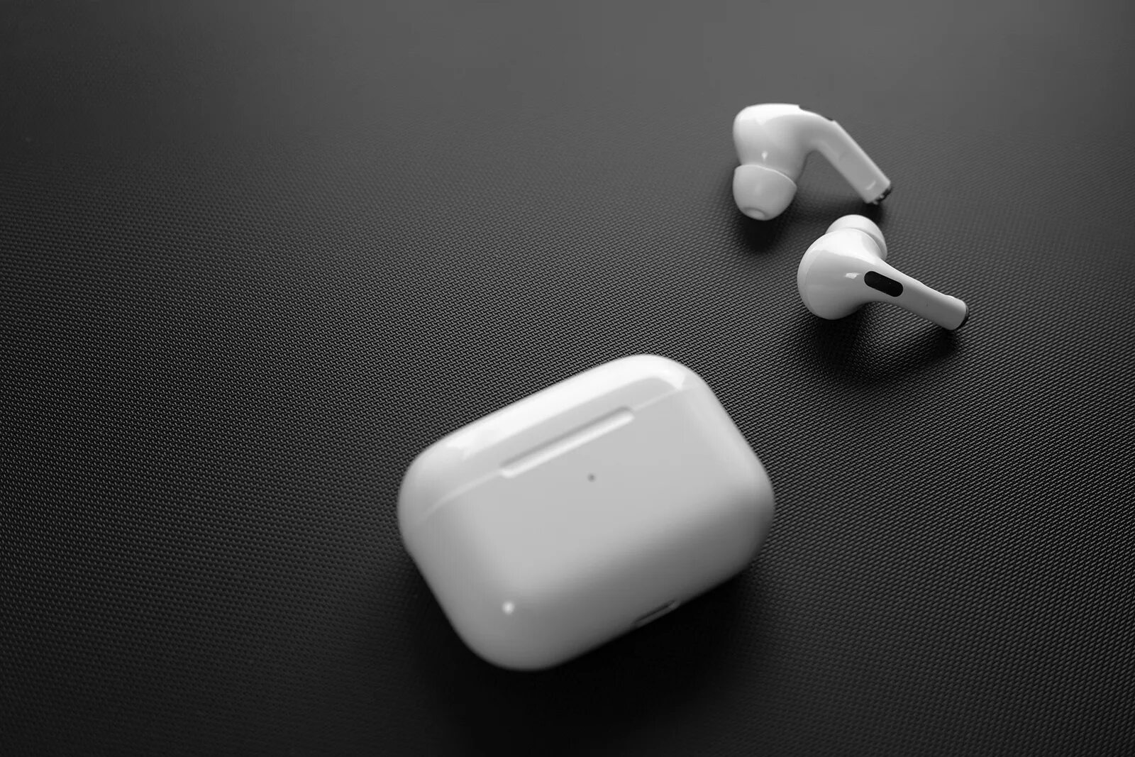 Аэрподс 2. Apple AIRPODS 2. Apple AIRPODS Pro 2. Наушники эпл аирподс. AIRPODS Pro 2 Black.