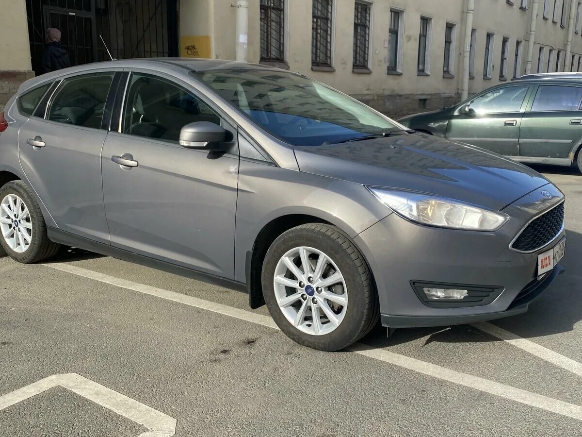 Форд фокус 2016 серый. Форд фокус 3 седан серый. Ford focus 3 седан 2012. Ford focus 3 седан серый 2012. Ford focus серый.