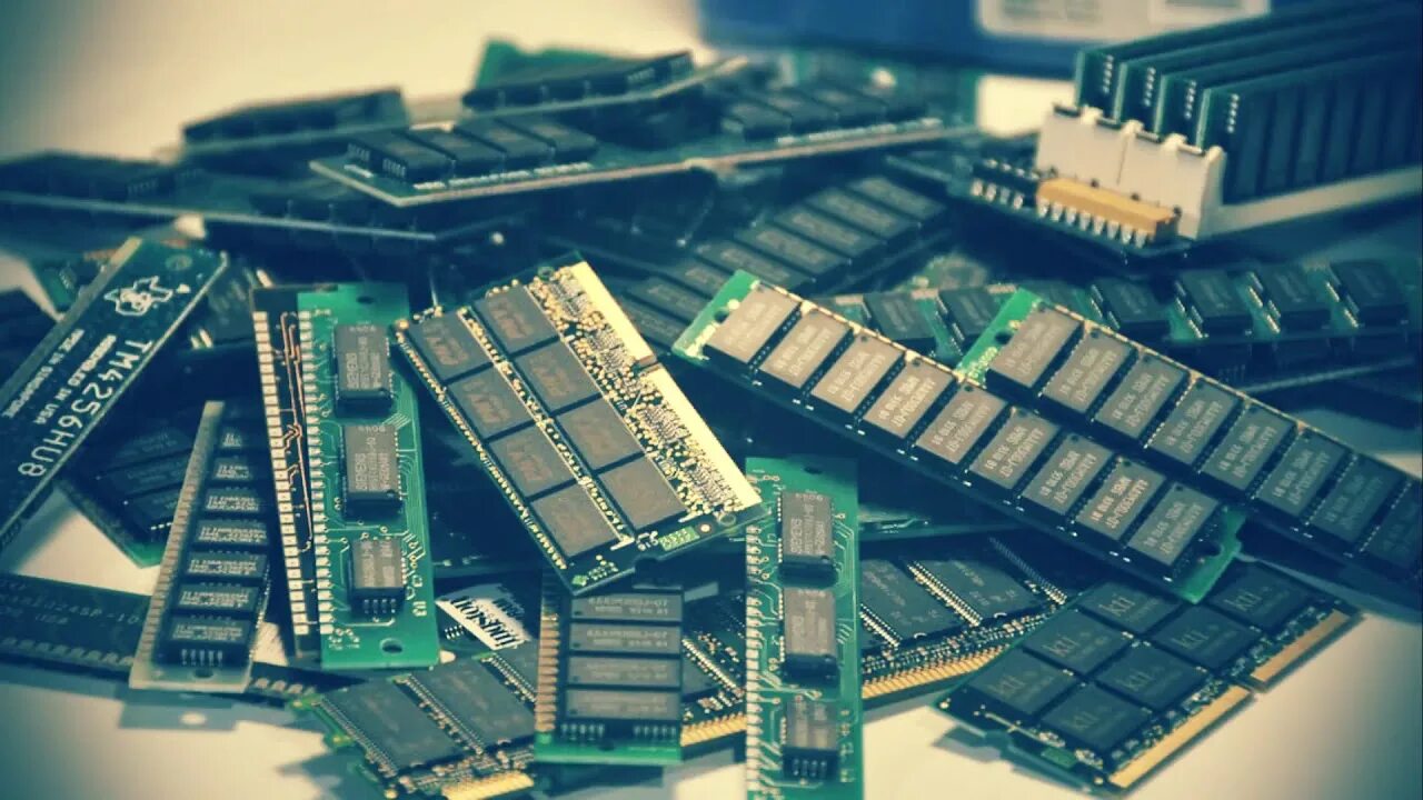 Оперативная память (ОЗУ/Ram). Samsung Ram ddr5. Random access Memory»Оперативная память. Оперативная память ОЗУ рам. Используется много памяти