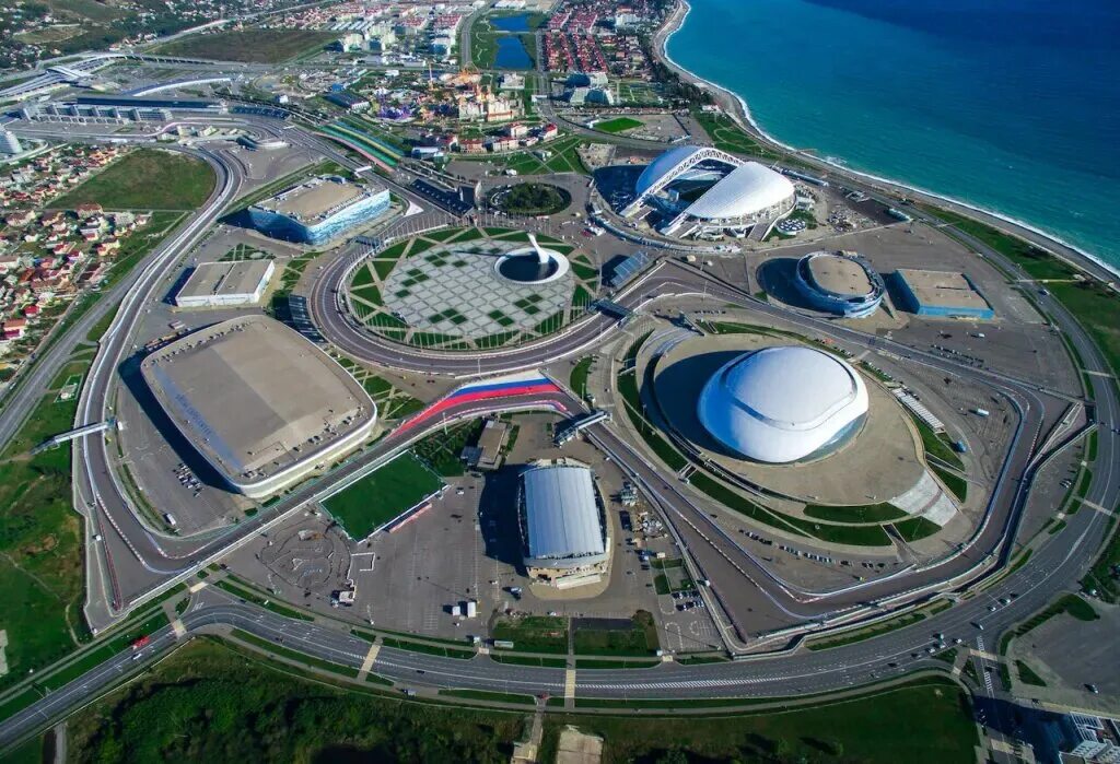 адлер 2022. : олимпийский парк, имеретинская низменность, сочи,. олимпийский парк сочи сверху. имеретинская низменность сочи парк. олимп парк адлер.