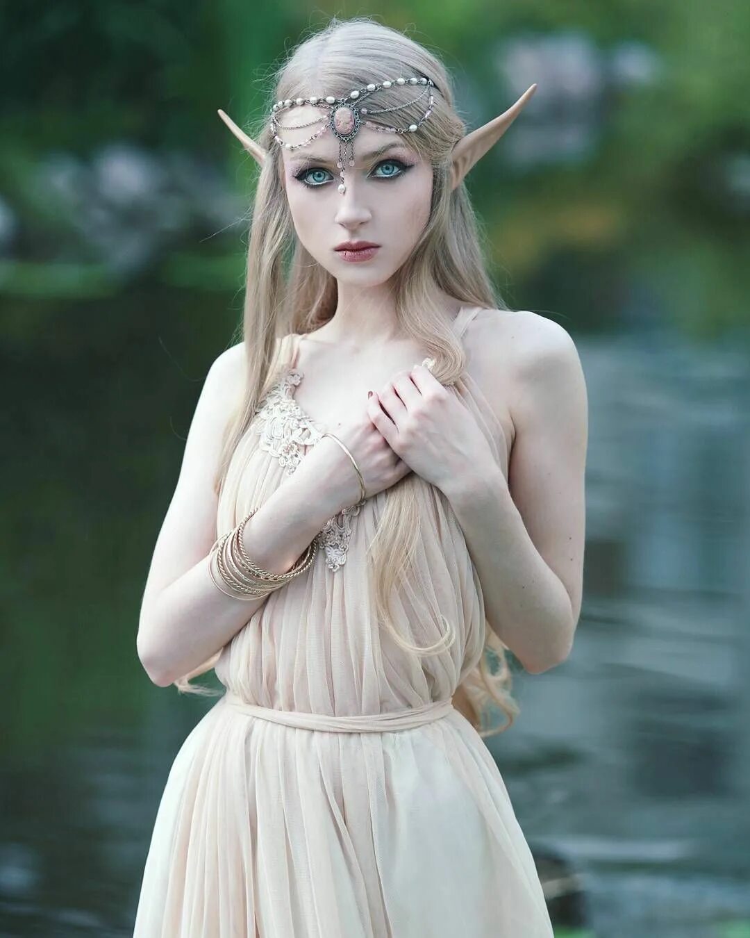 Elf cosplay. Образ эльфа. Нимфа косплей. Эльфийка косплей. Образ эльфийки.