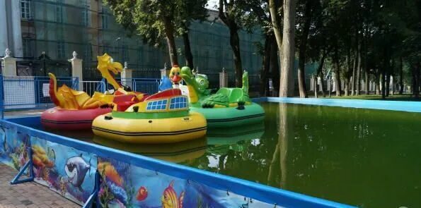 Центральный парк культуры и отдыха калуга аттракционы. Центральный городской парк культуры и отдыха, калуга. Центральный парк калуга. Центральный парк культуры и отдыха калуга аттракционы. Развлекательный парк в калуге.