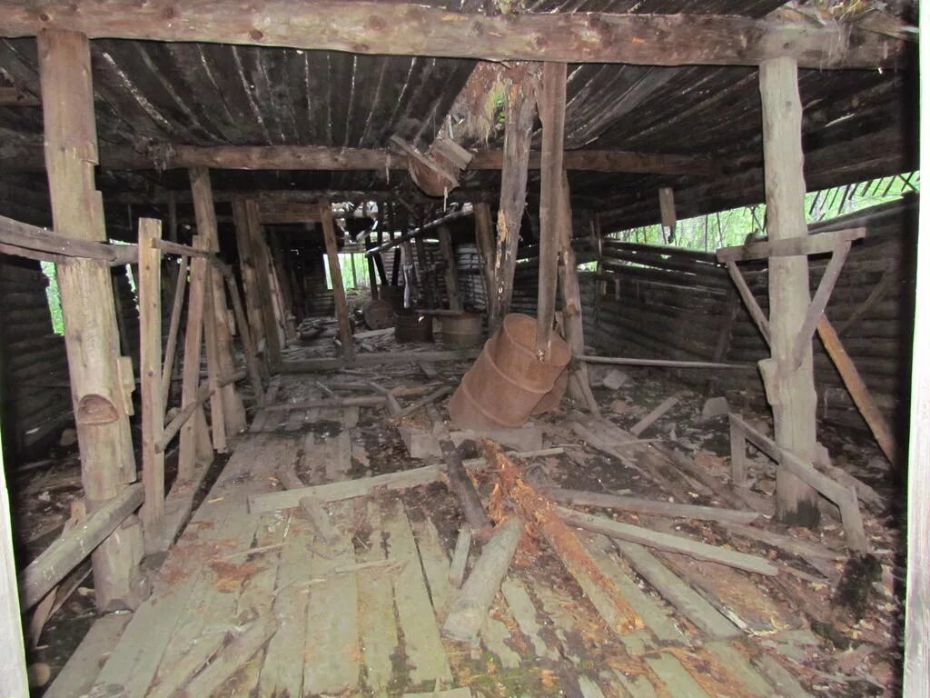 Колыма лагеря гулага бараки в 1930. Бараки внутри. Лагеря заключенных в ссср. Тюрьмы в ссср 1930-е гг. Барак гулаг.