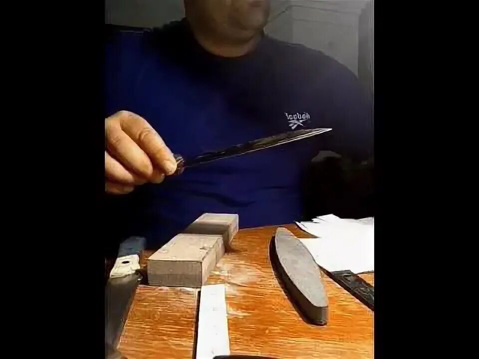 Старый я заточка. Старый я заточка. Заточка ножа опинель. Лейбл для точильного цеха. Сточенный ножик.