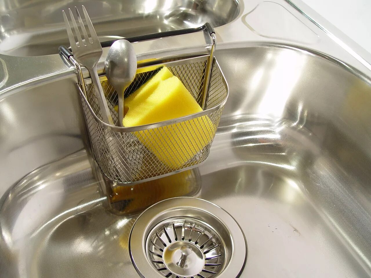 Мойка посуды. Раковина для мытья посуды. Moyka pasud. Мытье кухонной раковины.