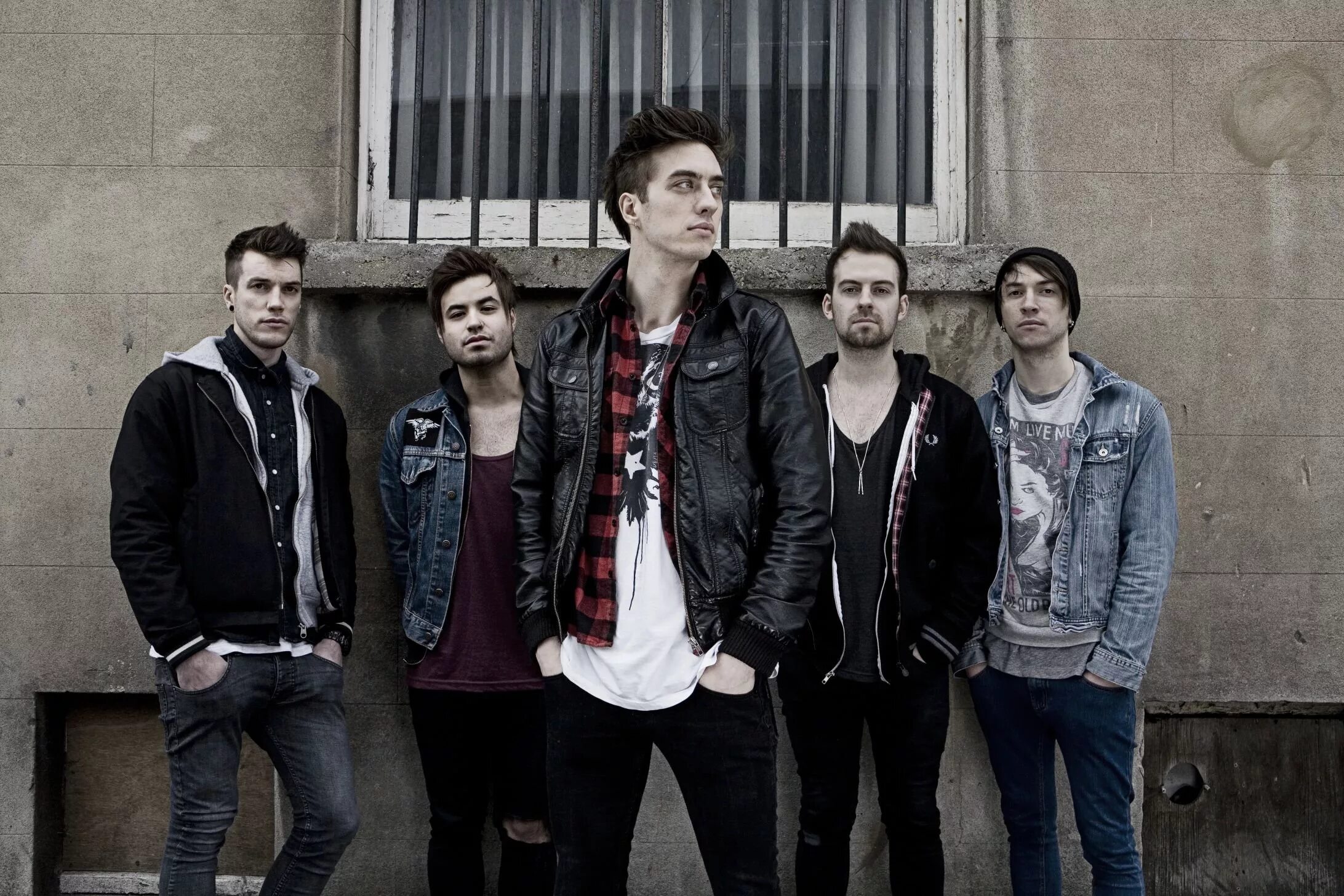 слэш ганзен роузес 2022. соло гитарист gun s roses. музыка guns. Guns n roses bass player. музыка guns.