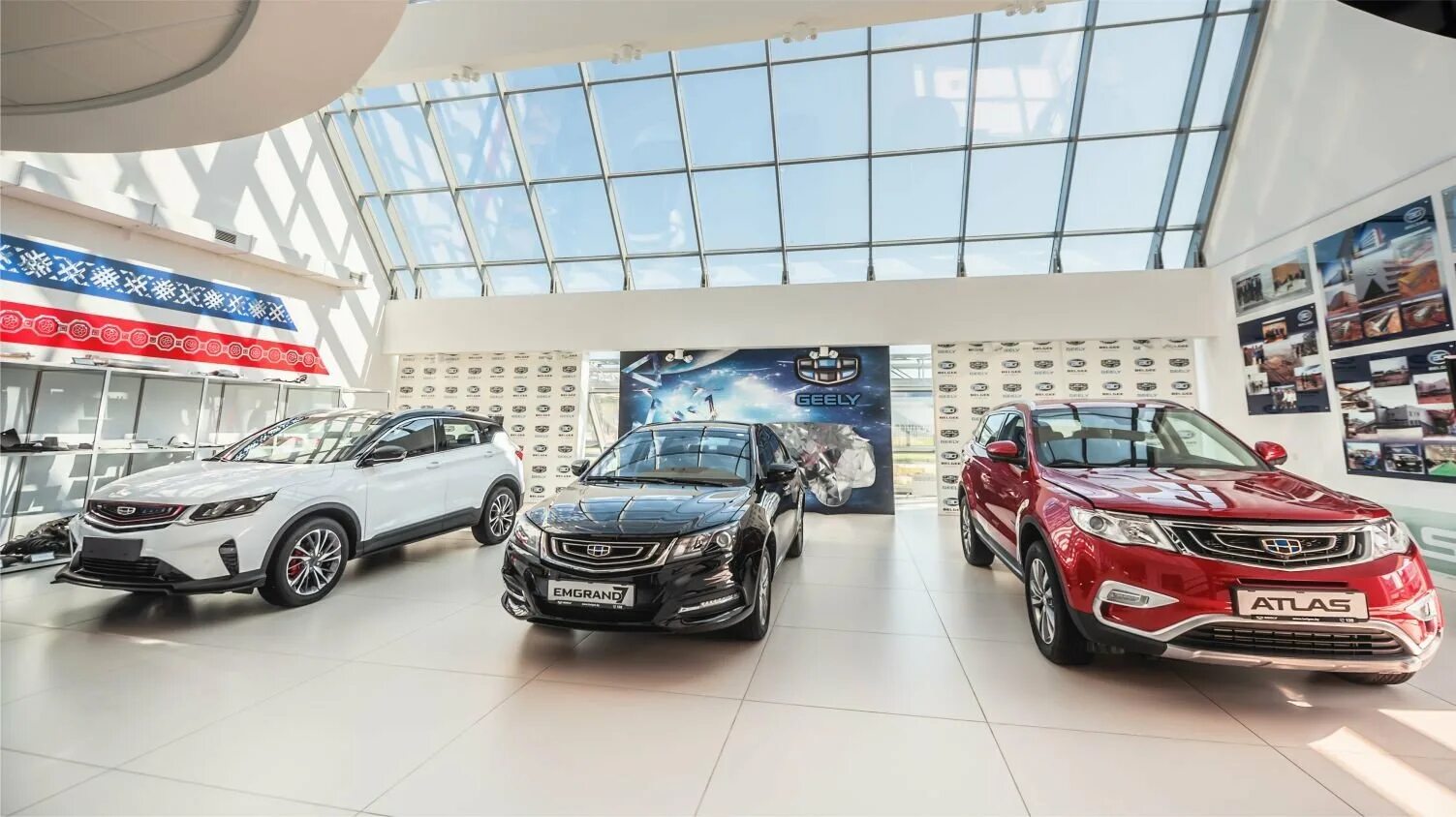 Завод БЕЛДЖИ Беларусь. Конвейер Geely. Завод Geely. БЕЛДЖИ фото авто.