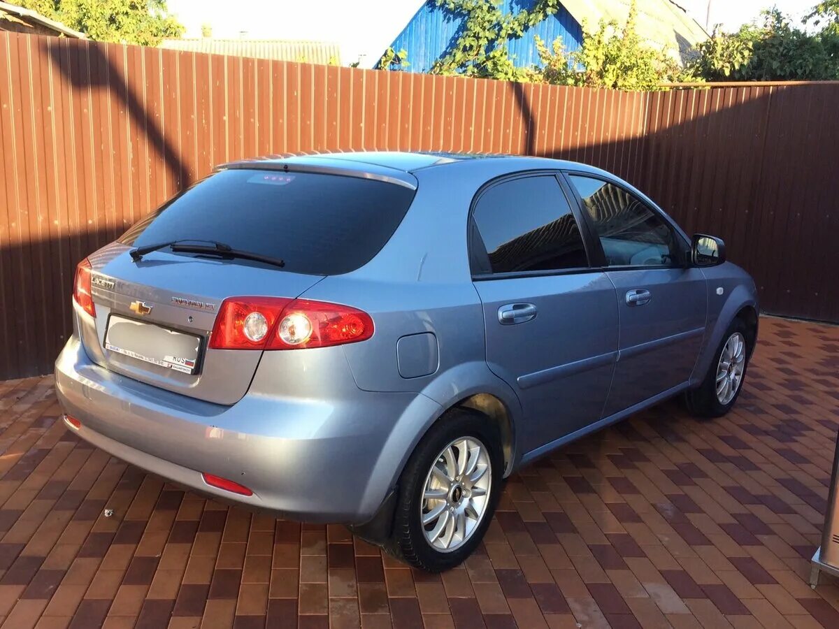 Шевроле хэтчбек 2010. Шевроле Лачетти хэтчбек 1.4. Chevrolet Lacetti хэтчбек 1.6. Chevrolet Lacetti 2010 хэтчбек. Шевроле Лачетти хэтчбек 1.6 черный.