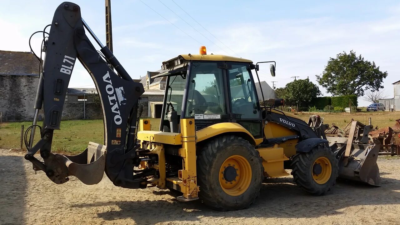 Экскаватор бл 71. Volvo bl61. Экскаватор погрузчик Volvo bl61. Трактор Вольво bl71. Volvo bl71 Plus.