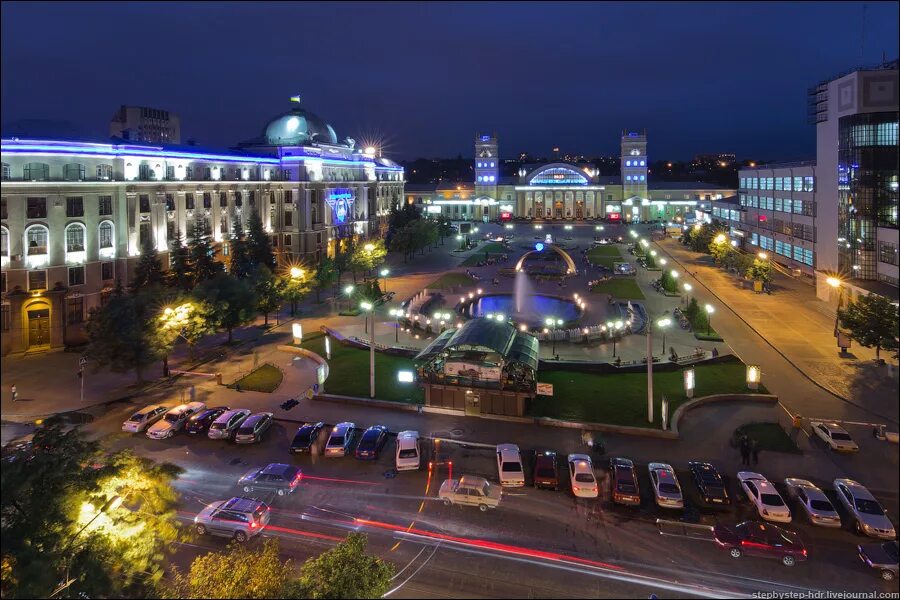 Улицы города харьков. Харьков Привокзальная площадь. Харьков Вокзальная площадь. Украина город Харьков площадь. Европейская площадь Харьков.