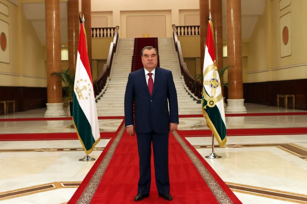 Чумхури точикистон. Инаугурация ЭМОМАЛИРАХМАН. Рост президента Таджикистана Эмомали Рахмон.