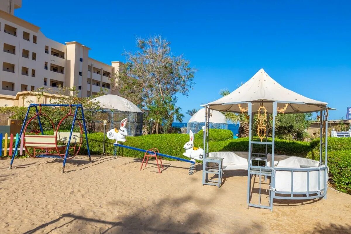 King tut Aqua Park Beach Resort 4*. Отель King tut Aqua Park Beach Resort Hurghada. Аквапарк тур Хургада Кинг Египет. Отель King Toot Египет. Отель кинг тут хургада