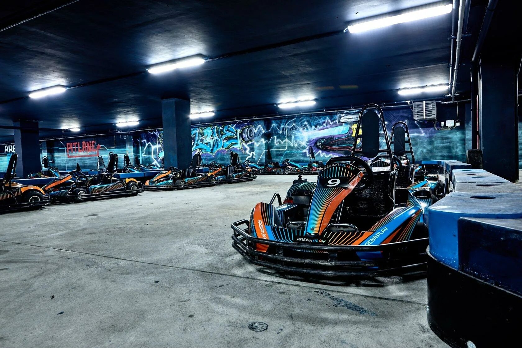 Sky kart. Sky karting москва филион. трц филион москва картинг. sky karting картинг москва. sky karting в трц филион.