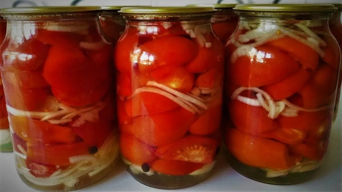 Консервирование помидор пальчики оближешь. Помидоры дольками «пальчики оближешь». консервирование томатов &quot;пальчики оближешь&quot;. помидоры на зиму пальчики оближешь. помидоры дольками с луком.