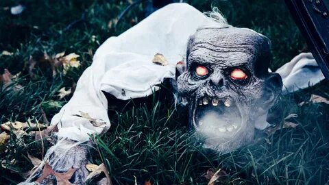 halloween, mask, scary, grass 4k Scary, Mask, halloween Обои, Костюм На Хэл...