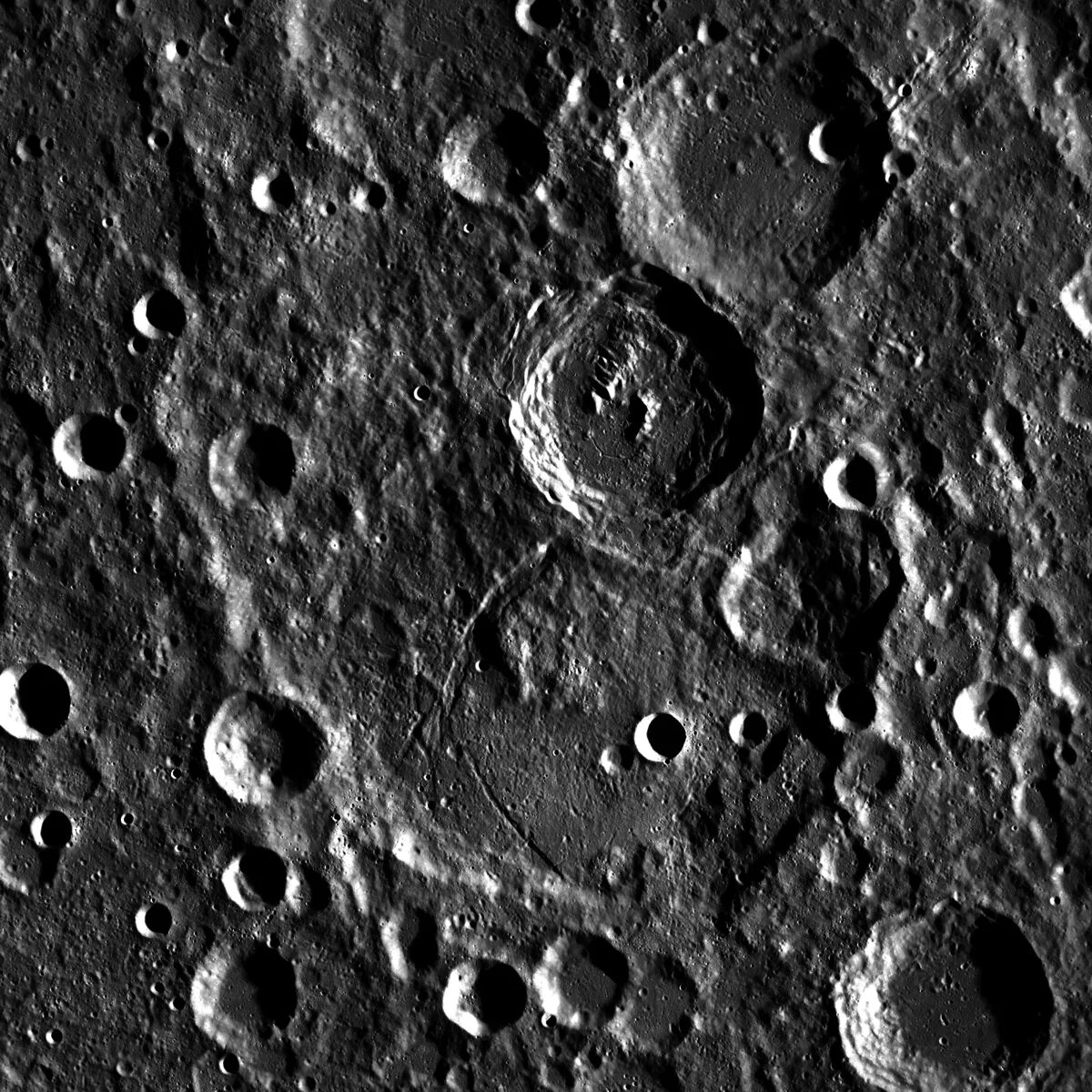 Кратер Жансен. Мариус (лунный кратер). Дедал (лунный кратер). Кратера Дельпорт. Луна поверхность кратеры