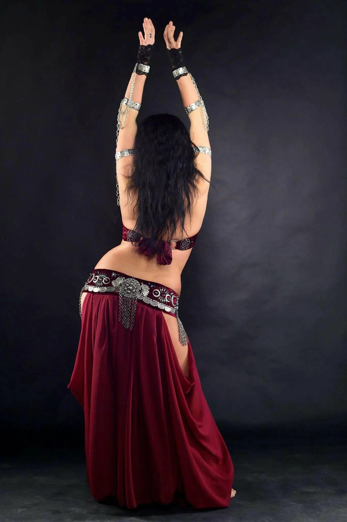 Арабский танец живота видео. Танцовщица Белли дэнс Бастет. Трайбл беллиданс. Бэлли денсер.