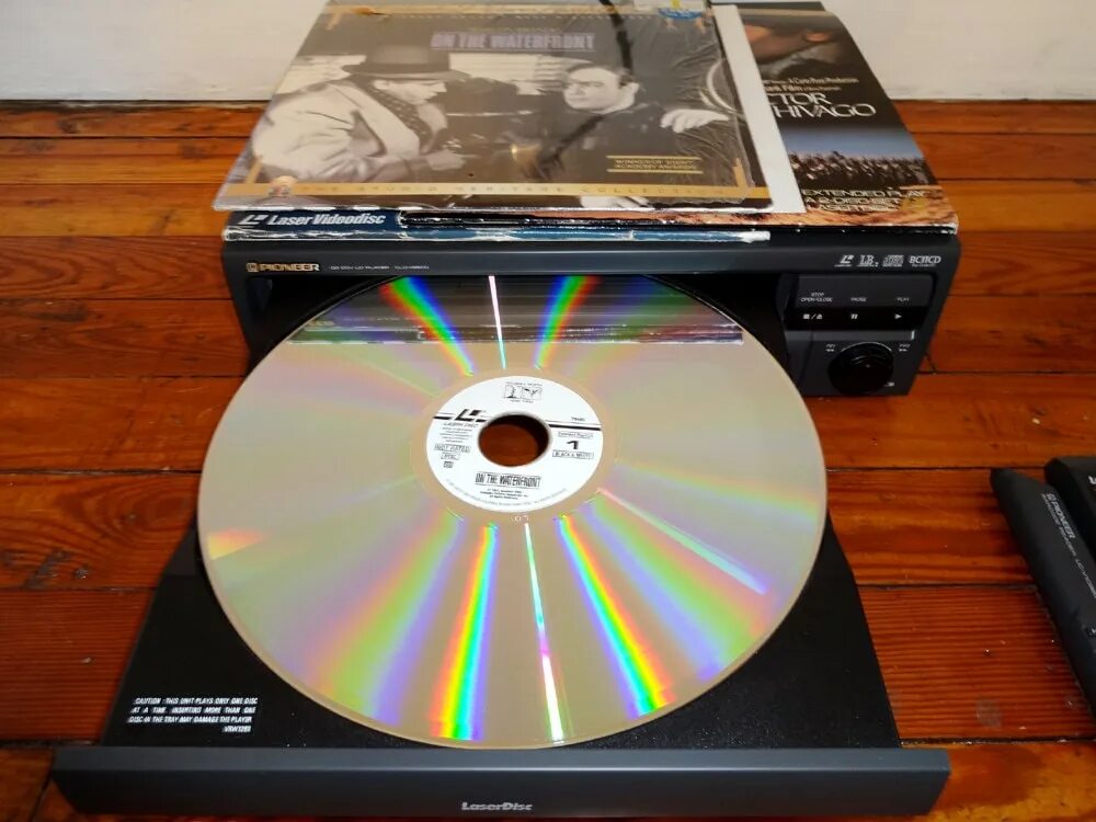 Pioneer CLD v2600. Pioneer Laser Disc. Pioneer Laserdisc. LD Laserdisc лазердиски.