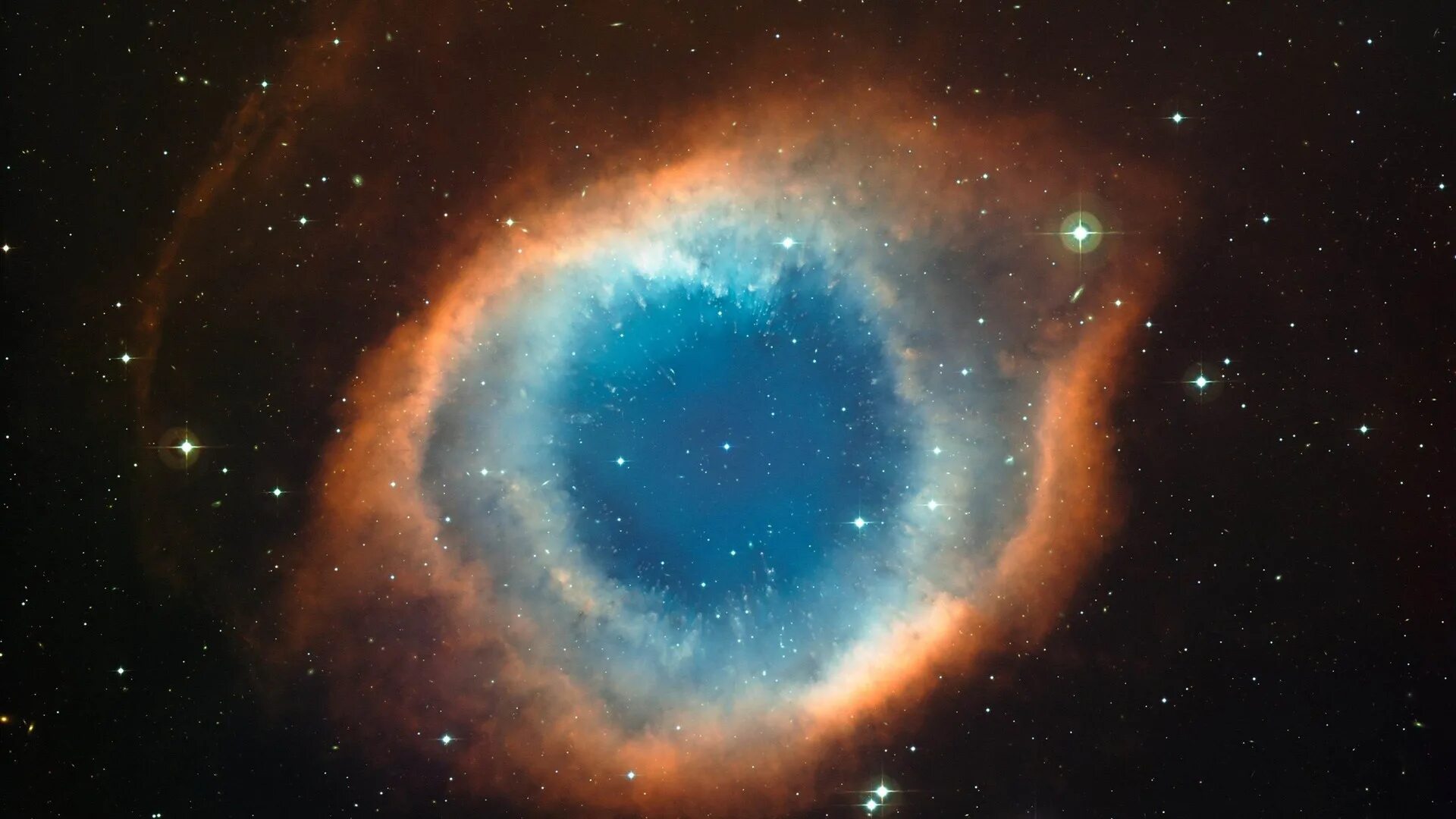 Туманность Хеликс Небула. Туманность улитка в созвездии Водолея. Туманность NGC 7293. Планетарная туманность глаз Бога. Где найти глаз бога
