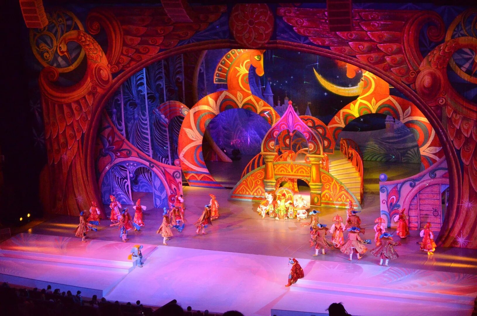 москвариум 2022 шоу. новогоднее представление. снежная королева театр. представления для детей 10 лет в москве. спектакль кремлевская елка 2022.