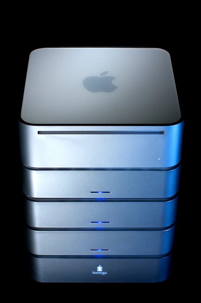 Сервера айфон 11. Apple Mac Mini 2008. Сервер Apple Mac Mini Server. Mac Mini Server 2008. Apple Mac Mini 2007.