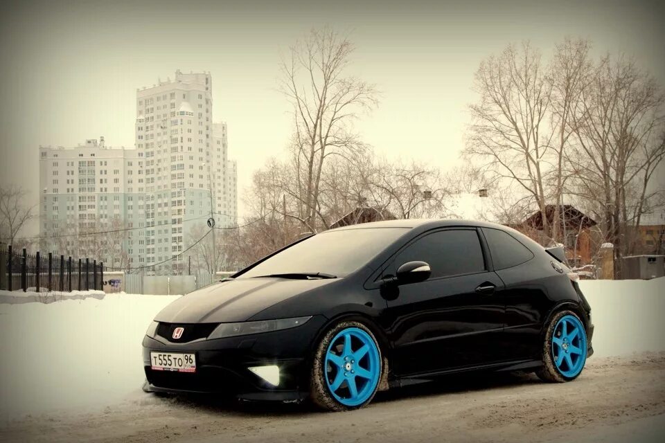 Honda Civic 2008 Tuning r 18. Цивик 5д черный. Хонда Цивик 5. Хонда Цивик 5д черная. Песня черная машина soska 69