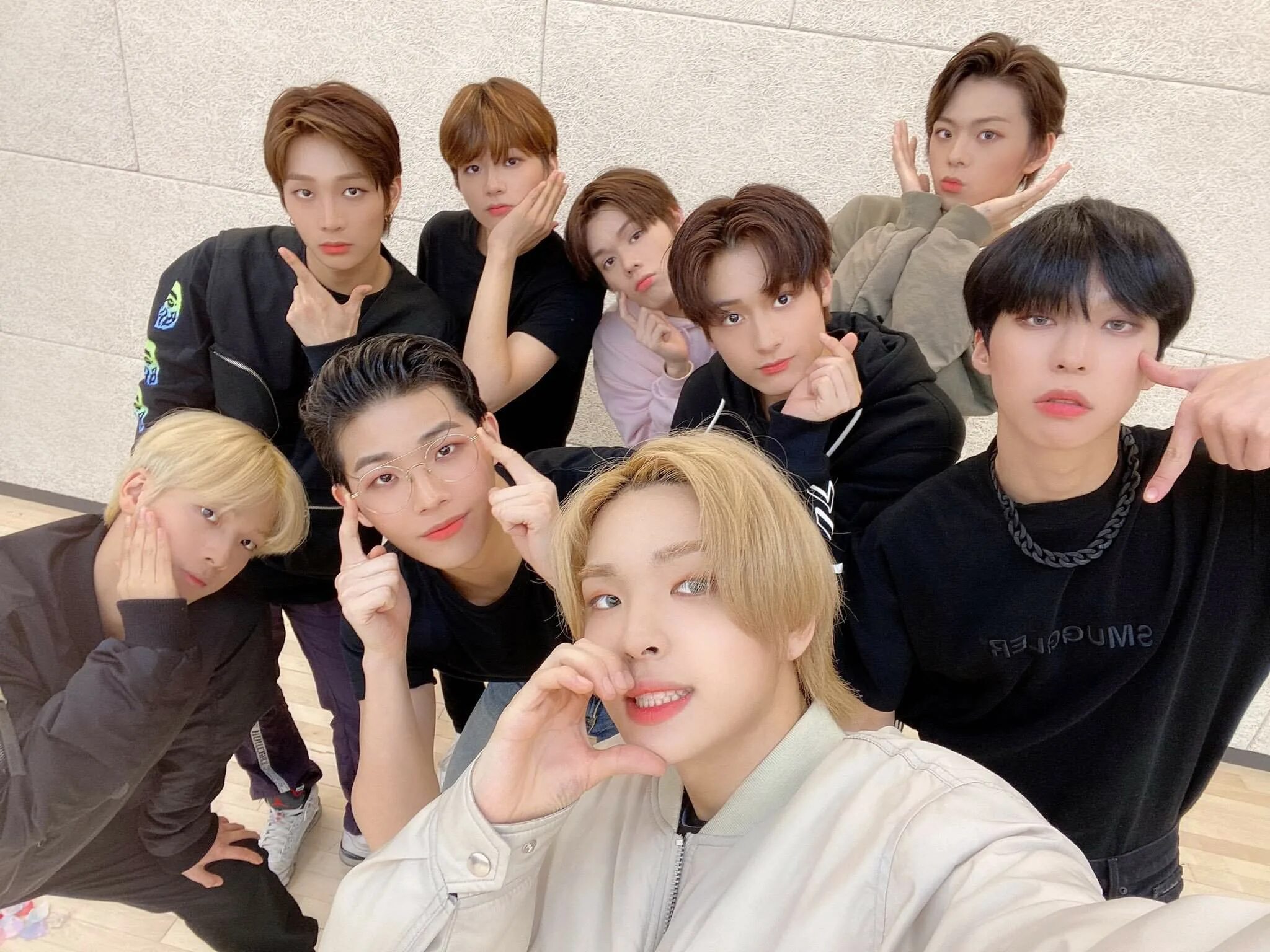 Ghost группа 2021. Ghost9. Ghost9. Ghost группа участники. Группа гоуст ghost.