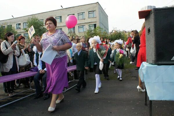 расстреляли школу в казани. гимназия 175 казань теракт. казань 175 школа трагедия стрелок. расстреляли школу в казани. казань 175 гимназия стрельба 11.