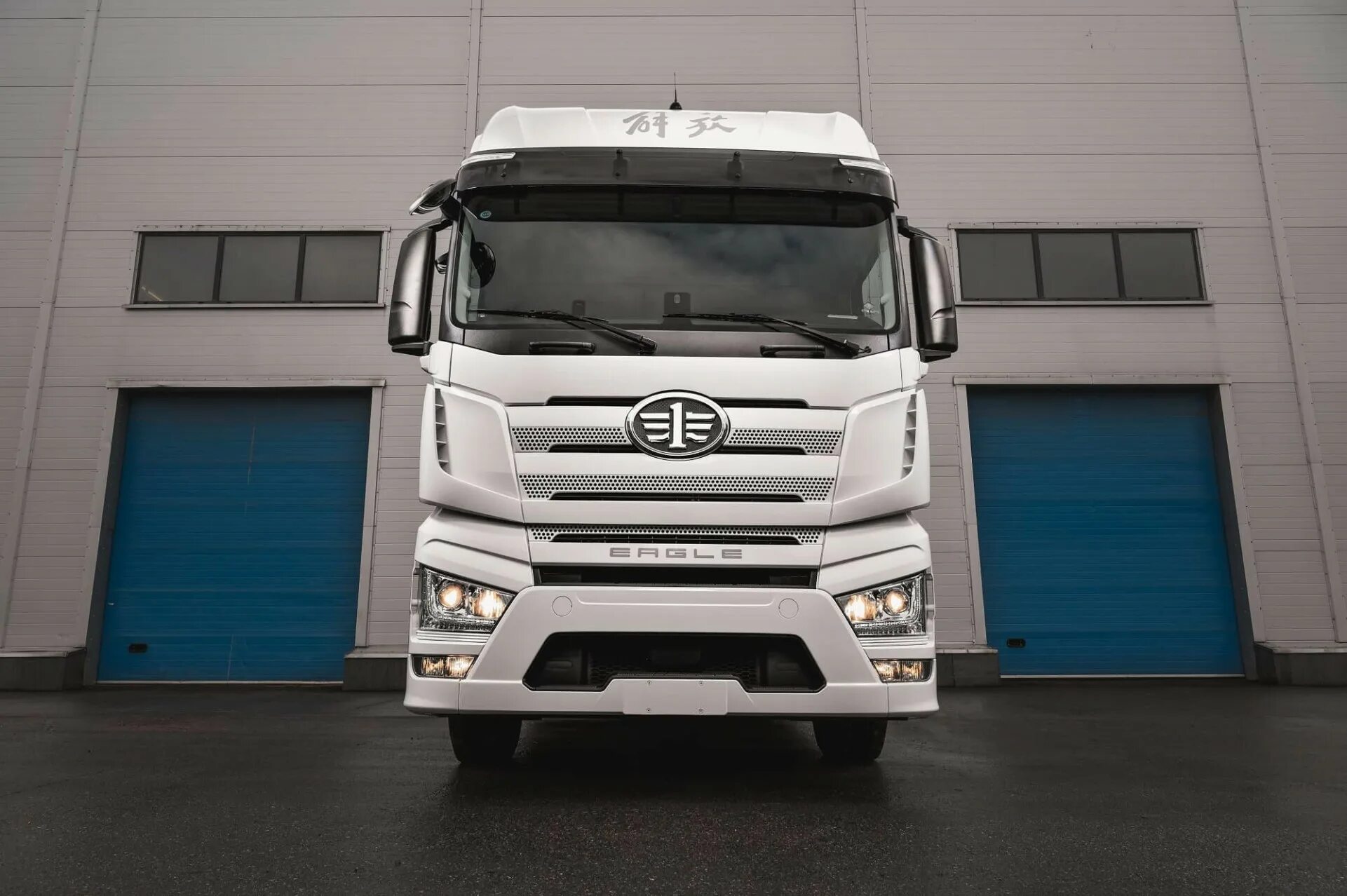 Faw j7. Faw trucks реклама. Купить фав тягач j7. Faw j7. Faw j7.