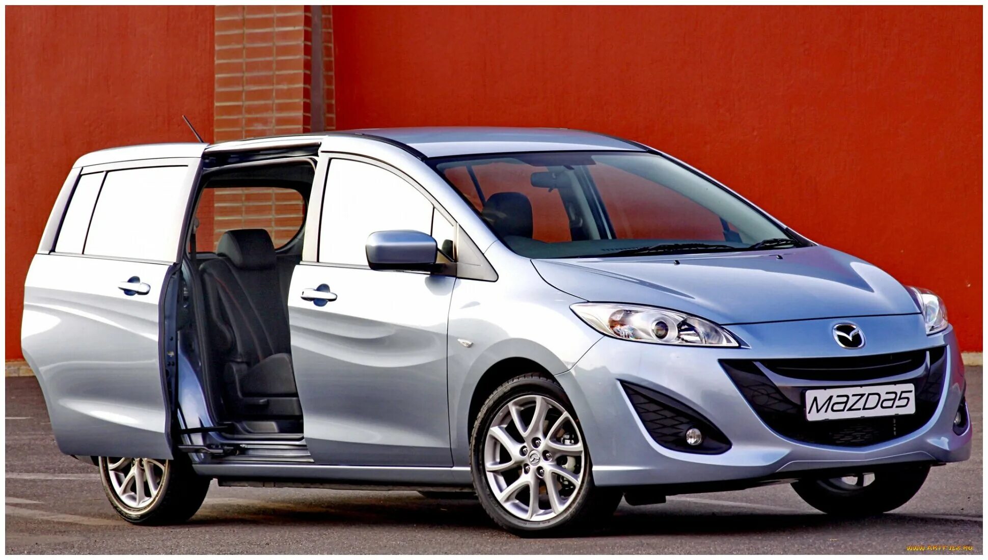 Мазда 5 минивэн купить. Mazda5 компактвэн. Mazda 5. Mazda mazda5. Mazda 5 2010.