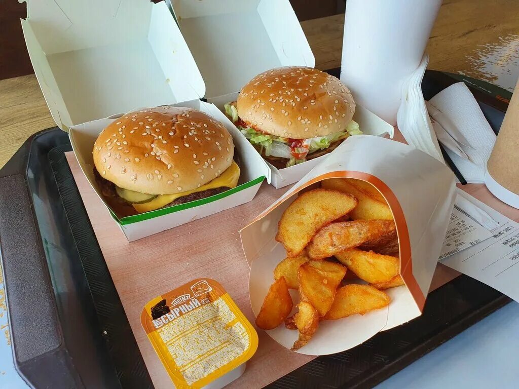 Еда со вкусно и точка. Пищевые добавки в картошке фри. Вкусно и точка в сша. Вместо макдональдса. Вкусно и точка еда.