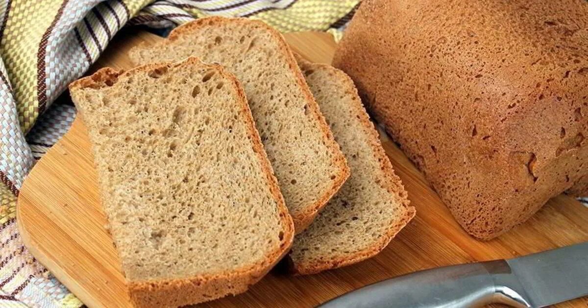 Хлеб из отрубей в духовке. Ржано-пшеничный хлеб. Хлеб с отрубями. Постный хлеб. Домашний хлеб с отрубями.