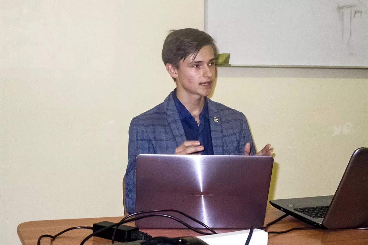 Кафедра истории и философии. Максим худовеков мгу. преподаватель философии кузнецов. вют преподаватели философия. максим гавриленко мгу саров.