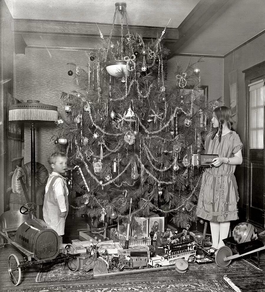 Дореволюционная елка. Старинная Новогодняя елка. Дореволюционная Новогодняя елка. Новогодняя елка 1930.