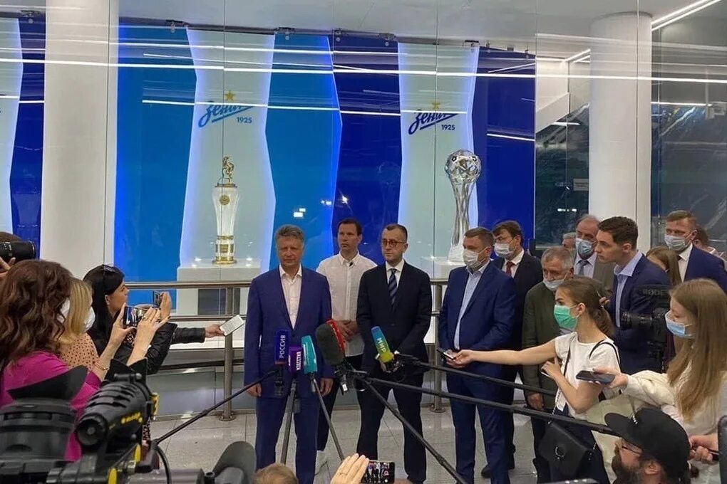 Станция метро "Зенит" открылась для пассажиров 2 мая - KP.RU