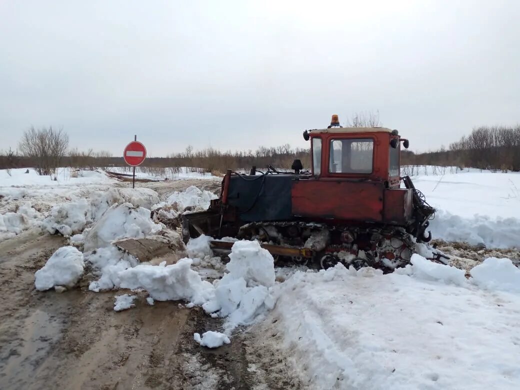 Ледовая переправа Колпашево. Переправа Обь Колпашево. Колпашево река Обь. Ледовая переправа Обь.